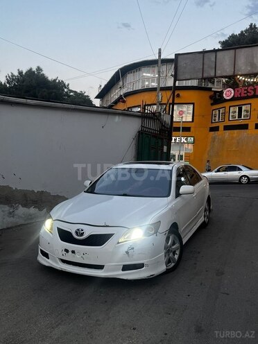 Toyota Camry-1