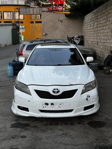 Toyota Camry-3