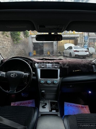 Toyota Camry-11