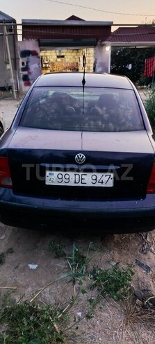 Volkswagen Passat-4