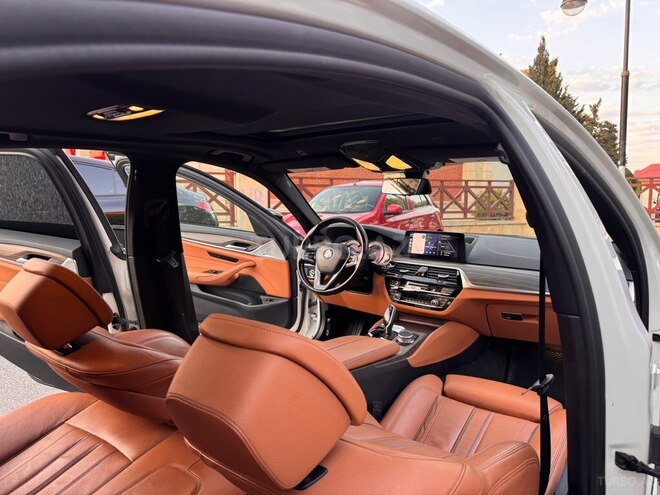 BMW 530-12