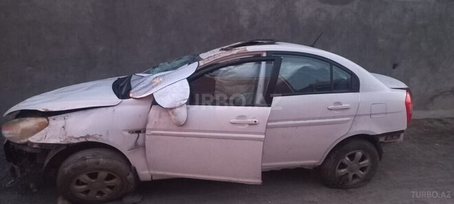 Hyundai Accent-3