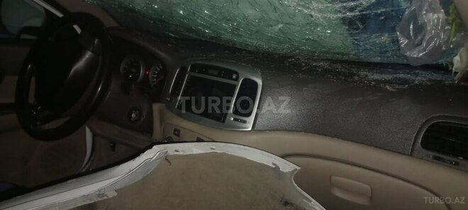 Hyundai Accent-7