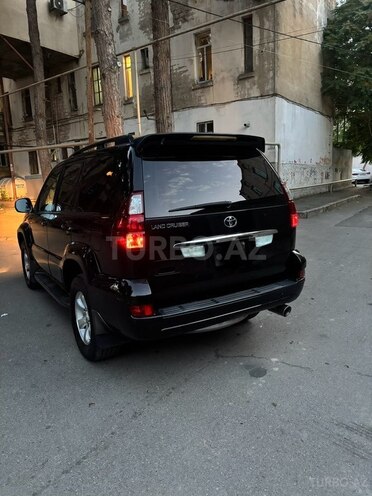 Toyota Land Cruiser Prado-4