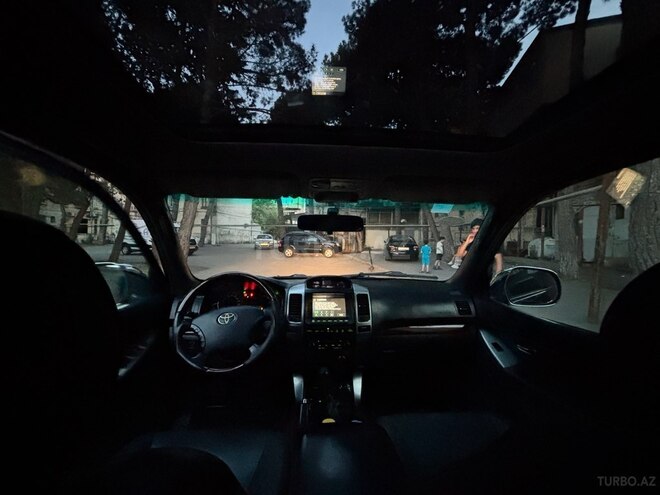 Toyota Land Cruiser Prado-8
