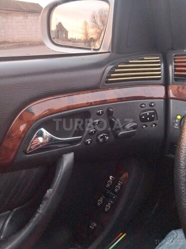 Mercedes S 320-9