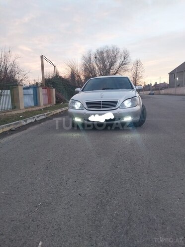 Mercedes S 320-1