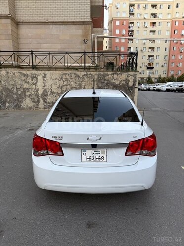 Chevrolet Cruze-2