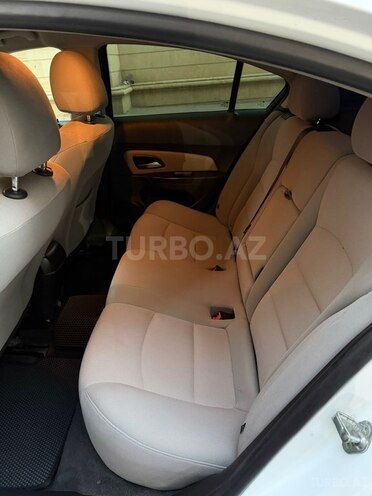 Chevrolet Cruze-9