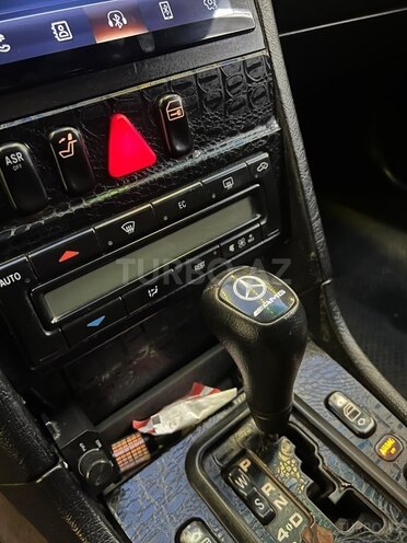 Mercedes C 240-11
