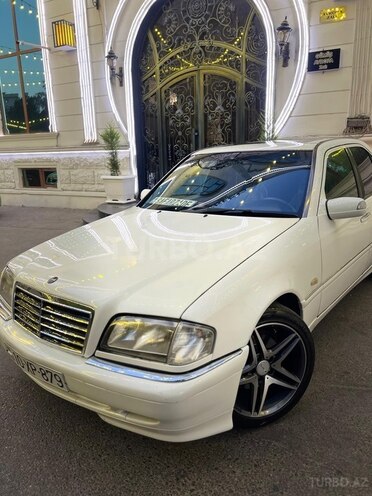 Mercedes C 240-6