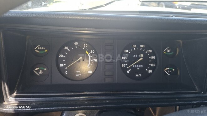 LADA (VAZ) 2107-4
