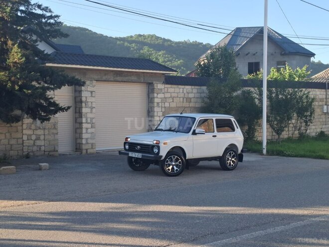 LADA (VAZ) Niva-3