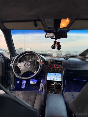 Mercedes C 200-7