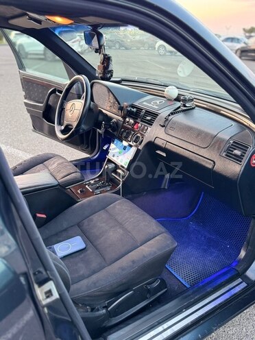 Mercedes C 200-10