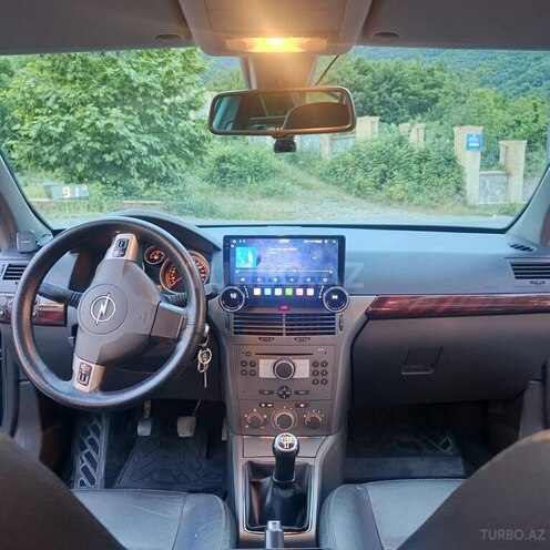 Opel Astra-10
