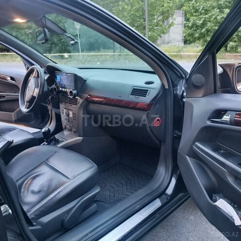 Opel Astra-12