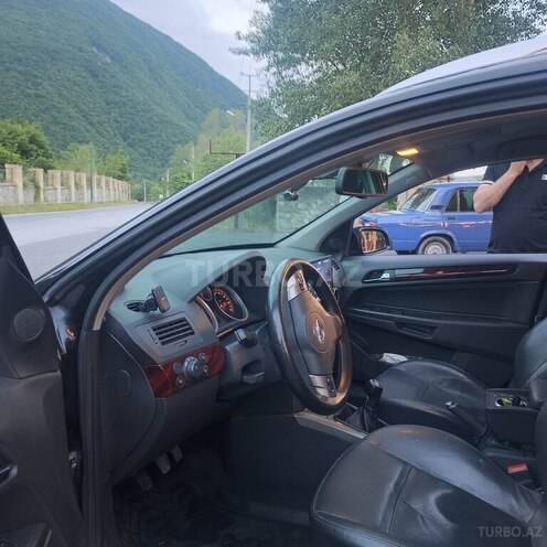 Opel Astra-14