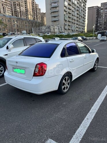 Daewoo Gentra-4