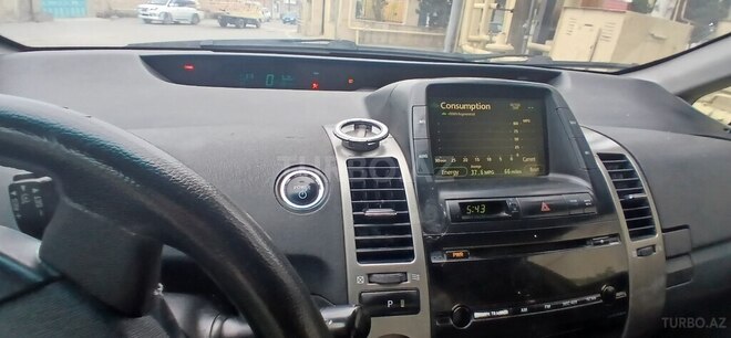 Toyota Prius-8