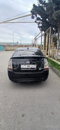 Toyota Prius-4