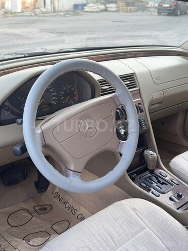 Mercedes C 200-12