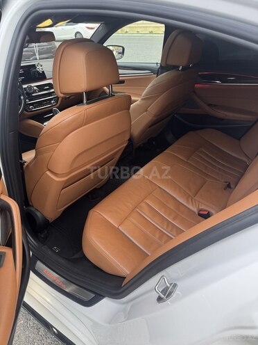 BMW 530-9