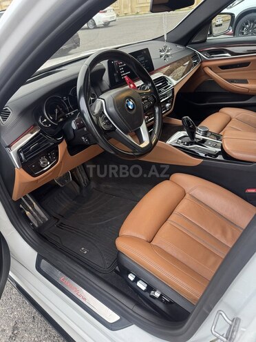BMW 530-8