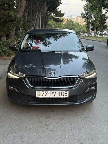 Skoda Rapid-2