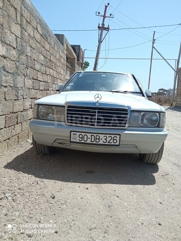 Mercedes 190-1
