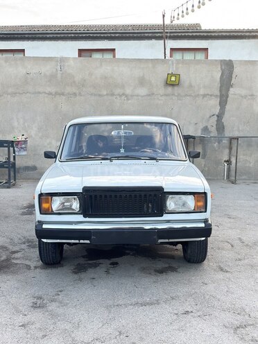 LADA (VAZ) 2107-1