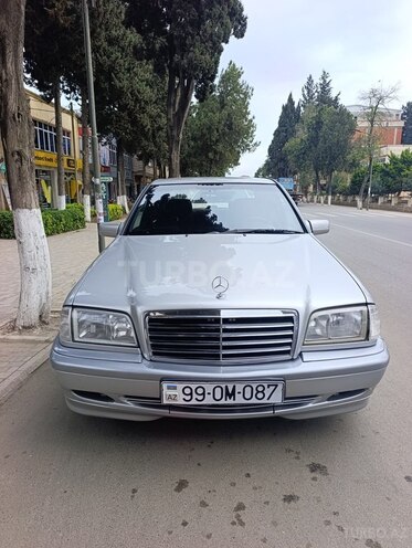 Mercedes C 180-8