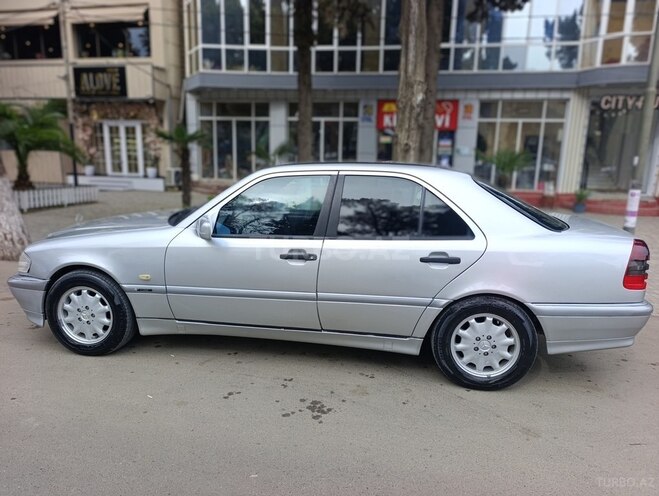 Mercedes C 180-6