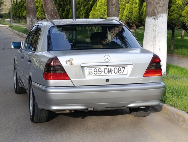 Mercedes C 180-2
