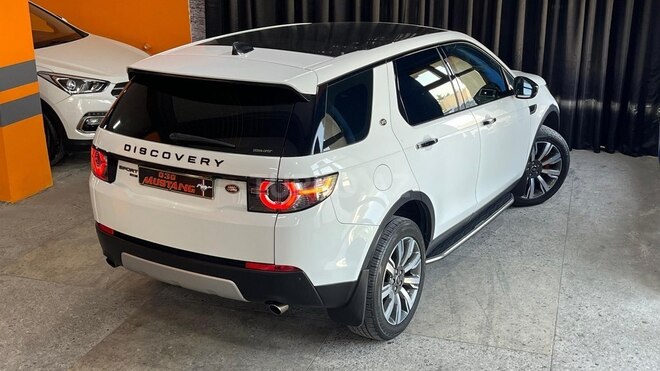 Land Rover Discovery Sport-13