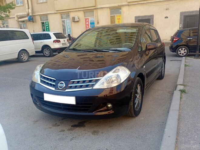 Nissan Tiida-6