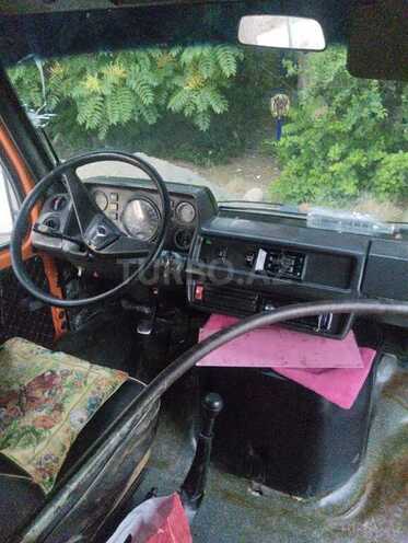 Mercedes 208 D-11