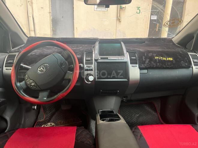 Toyota Prius-3