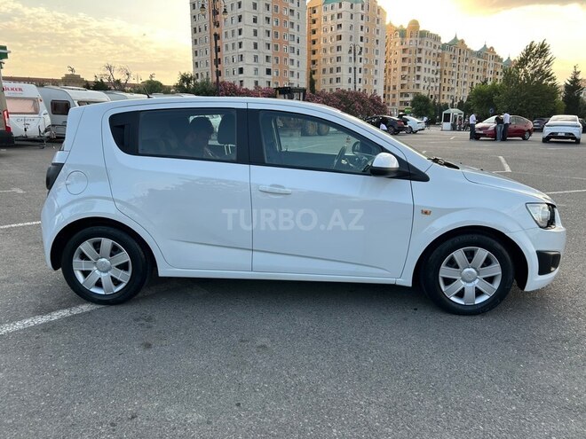 Chevrolet Aveo-2