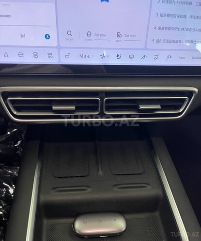 Li Auto L6-5
