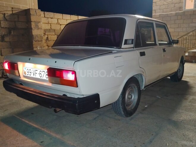 LADA (VAZ) 2107-5
