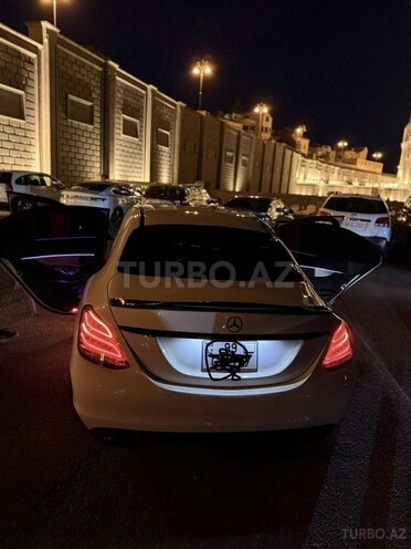 Mercedes C 220 d-2
