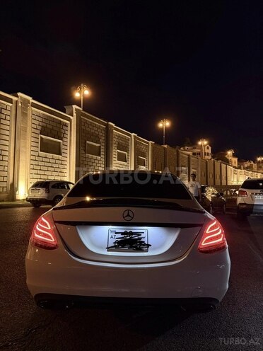 Mercedes C 220 d-15