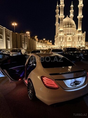 Mercedes C 220 d-17
