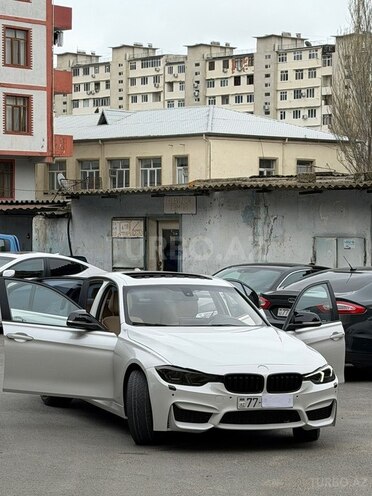 BMW 320-9
