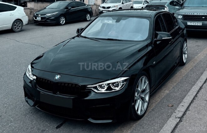 BMW 330-1