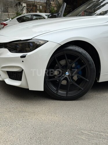 BMW 320-12