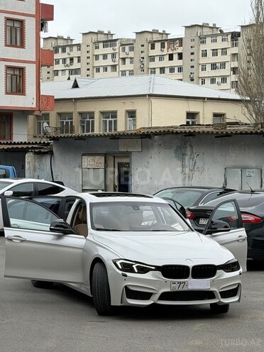 BMW 320-8
