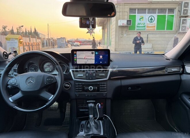 Mercedes E 250-9