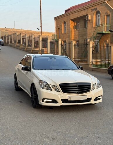Mercedes E 250-2